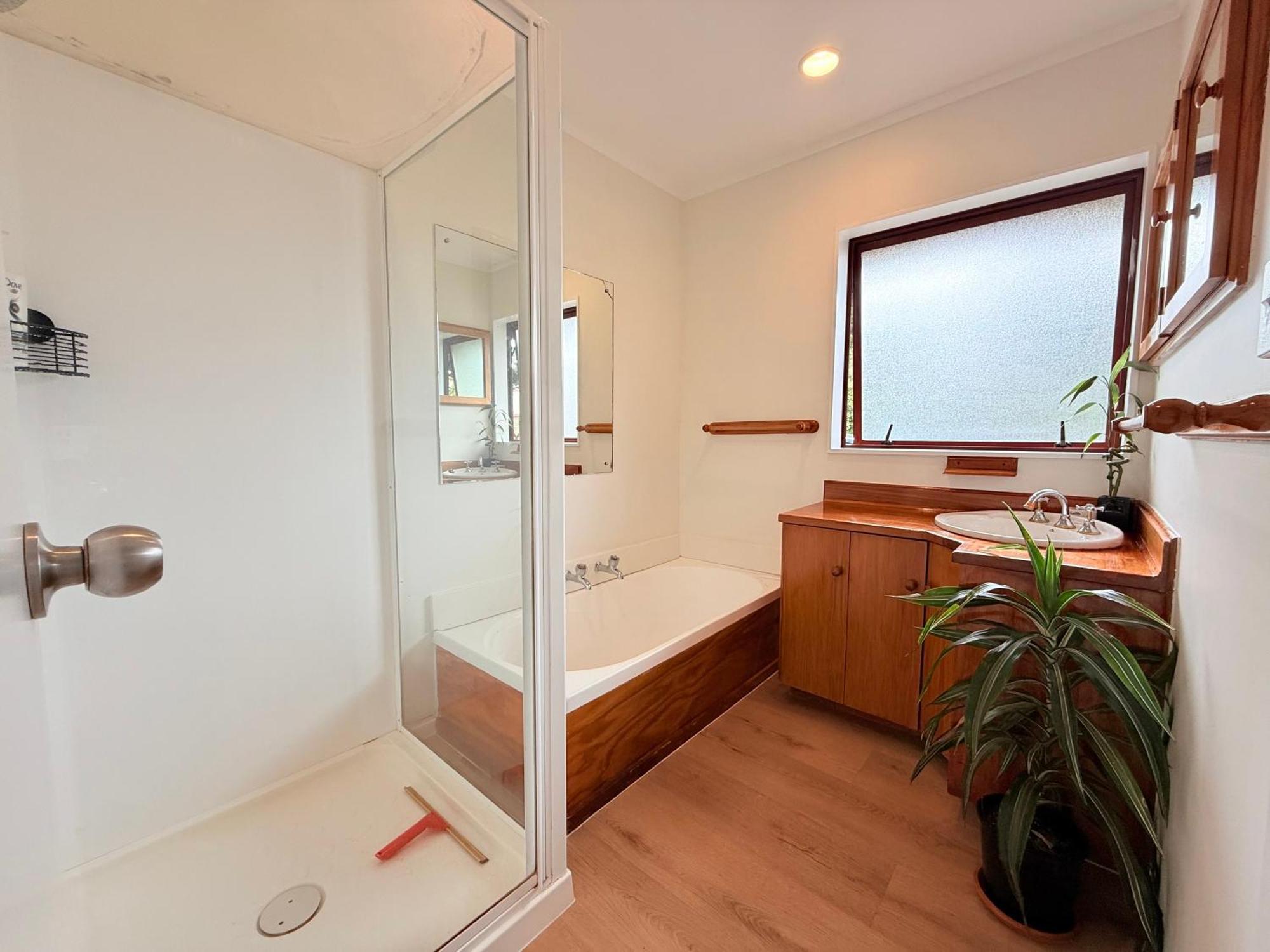 A Cabin With A Big View, Comfort And Tranquility, Close To Vines Martinborough Buitenkant foto